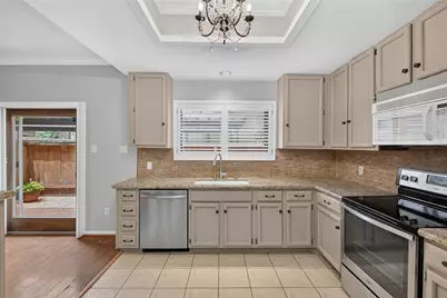 11711 Memorial Drive #11, Houston, TX 77024 - Photo 14