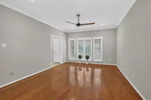 11711 Memorial Dr, Houston, TX 77024 - Photo 8