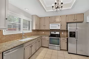 11711 Memorial Dr, Houston, TX 77024 - Photo 12