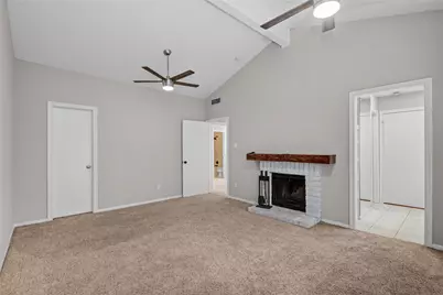 11711 Memorial Drive #11, Houston, TX 77024 - Photo 22