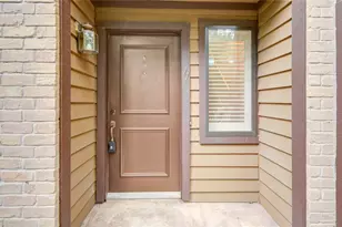 11711 Memorial Dr, Houston, TX 77024 - Photo 4