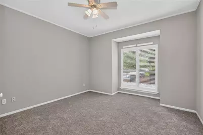 11711 Memorial Drive #11, Houston, TX 77024 - Photo 16