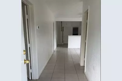102 N Avenue C, Freeport, TX 77541 - Photo 4