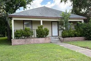 102 N Avenue C, Freeport, TX 77541 - Photo 2