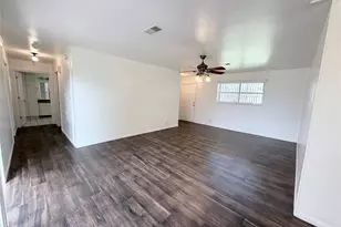3152 Sandalwood Dr, Port Neches, TX 77651 - Photo 2