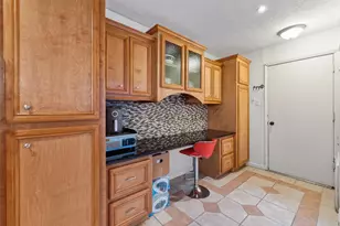 3200 S Gessner Rd, Houston, TX 77063 - Photo 18