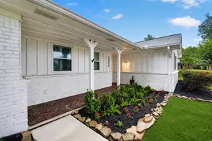 5006 Creekbend Dr, Houston, TX 77035 - Photo 2