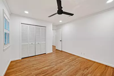 5006 Creekbend Drive, Houston, TX 77035 - Photo 32
