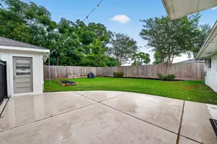 5006 Creekbend Dr, Houston, TX 77035 - Photo 36