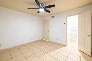 14600 Fonmeadow Dr, Houston, TX 77035 - Photo 18