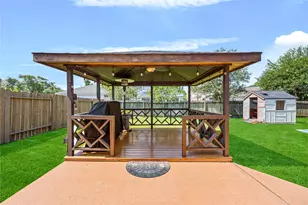 8127 Edenwood Dr, Spring, TX 77389 - Photo 42