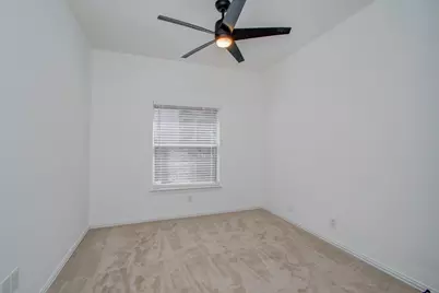 18314 N Elizabeth Shore Loop, Cypress, TX 77433 - Photo 14