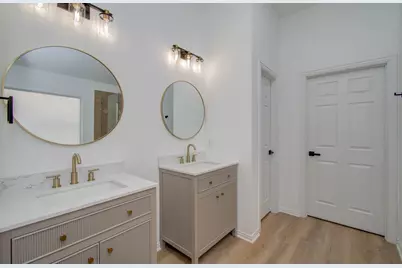 18314 N Elizabeth Shore Loop, Cypress, TX 77433 - Photo 8