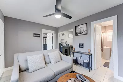 905 E Fayle Street, Baytown, TX 77520 - Photo 10