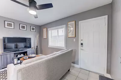 905 E Fayle Street, Baytown, TX 77520 - Photo 8