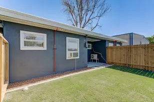 905 E Fayle St, Baytown, TX 77520 - Photo 22