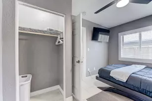 905 E Fayle St, Baytown, TX 77520 - Photo 18
