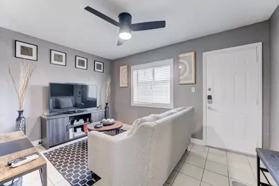 905 E Fayle Street, Baytown, TX 77520 - Photo 12