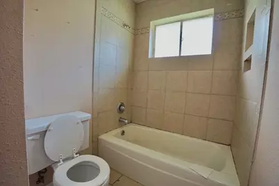 324 Pine Street, Lake Jackson, TX 77566 - Photo 14