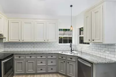 7215 Ramblewood Drive, Magnolia, TX 77354 - Photo 12