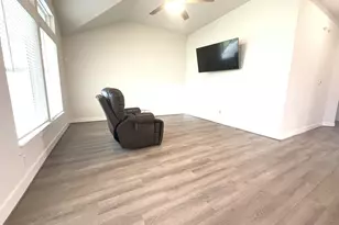 236 Woodhaven Dr, West Columbia, TX 77486 - Photo 6