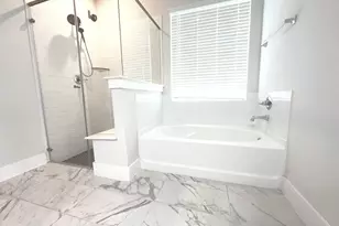 236 Woodhaven Dr, West Columbia, TX 77486 - Photo 14