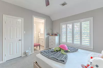 2 Graylin Woods Place, The Woodlands, TX 77382 - Photo 32