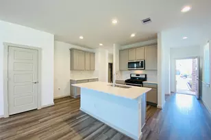 2811 Chancery Summit Ct, Houston, TX 77047 - Photo 4