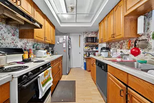 14387 Misty Meadow Ln, Houston, TX 77079 - Photo 10