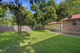 2527 S San Antonio St, Pearland, TX 77581 - Photo 14
