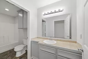 2527 S San Antonio St, Pearland, TX 77581 - Photo 12