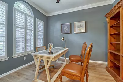 3 E Night Heron Place, The Woodlands, TX 77382 - Photo 8