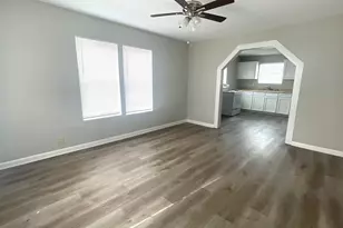 918 3rd Ave S, Texas City, TX 77590 - Photo 2