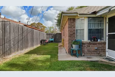 2205 Buchanan Drive, Baytown, TX 77520 - Photo 32