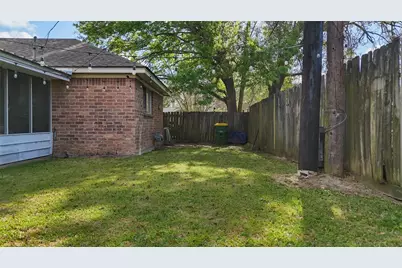 2205 Buchanan Drive, Baytown, TX 77520 - Photo 30