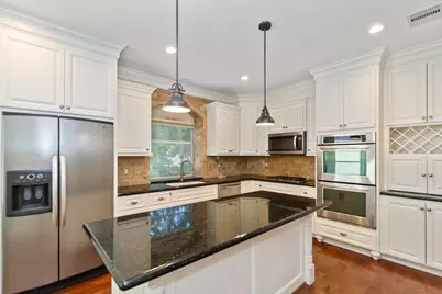 23 Vista Mill Place, The Woodlands, TX 77382 - Photo 10