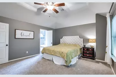 4702 Torrington Court, Sugar Land, TX 77479 - Photo 14