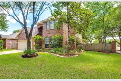4702 Torrington Court, Sugar Land, TX 77479 - Photo 2