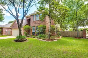 4702 Torrington Ct, Sugar Land, TX 77479 - Photo 2