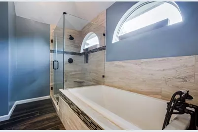 4702 Torrington Court, Sugar Land, TX 77479 - Photo 16