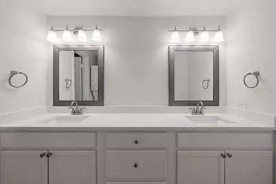 5711 Sugar Hill Drive #69, Houston, TX 77057 - Photo 12