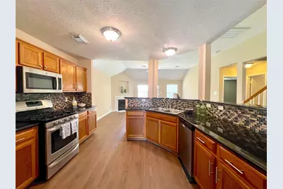 16915 Lighthouse View Drive, Friendswood, TX 77546 - Photo 4