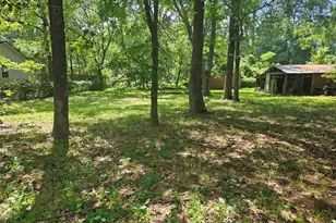 808 Chickasaw Dr, Montgomery, TX 77356 - Photo 4