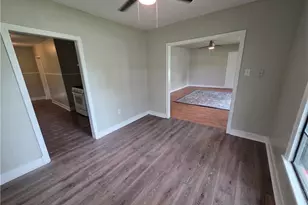 206 Gibbs St, Navasota, TX 77868 - Photo 4