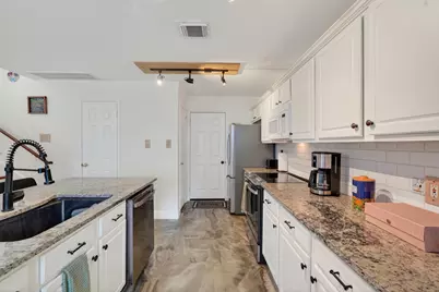 30 Butterfly Branch Place, The Woodlands, TX 77382 - Photo 14