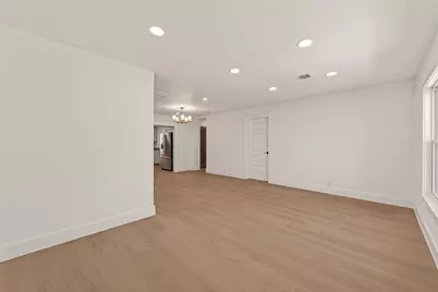 3209 McCrarey Drive, Houston, TX 77088 - Photo 8