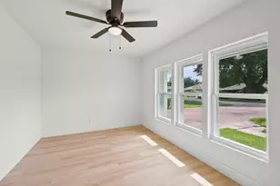 4607 Englewood St, Houston, TX 77026 - Photo 12