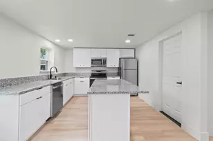 4607 Englewood St, Houston, TX 77026 - Photo 6