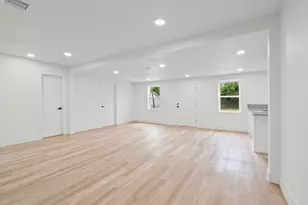 4607 Englewood St, Houston, TX 77026 - Photo 2