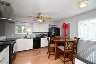 13102 Richmond Ave, Houston, TX 77082 - Photo 4